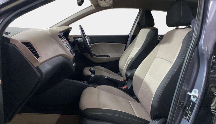 2016 Hyundai Elite i20 ASTA 1.2, Petrol, Manual, 16,868 km, Right Side Front Door Cabin