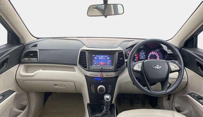 2020 Mahindra XUV300 W6 1.2 PETROL, Petrol, Manual, 30,627 km, Dashboard