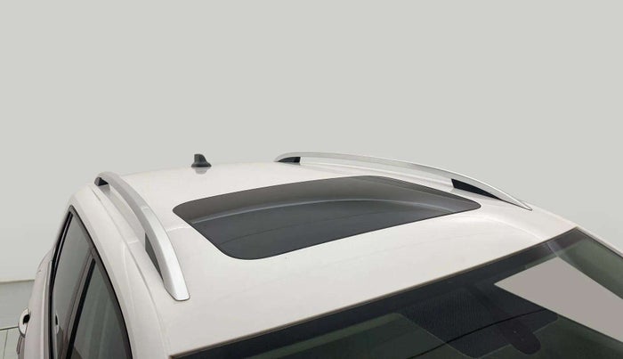 2021 Skoda KUSHAQ STYLE 1.0L TSI MT, Petrol, Manual, 27,330 km, Roof