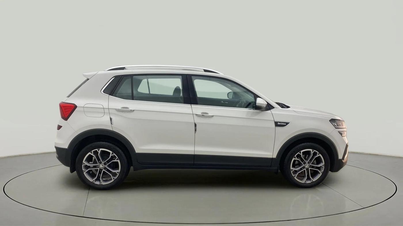 2021 Skoda KUSHAQ STYLE 1.0L TSI MT, Petrol, Manual, 27,330 km, Right Side