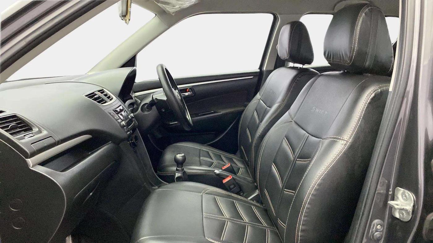 2017 Maruti Swift VXI, Petrol, Manual, 86,251 km, Right Side Front Door Cabin