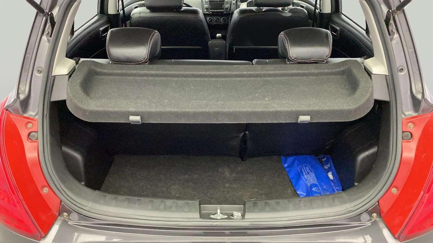 2017 Maruti Swift VXI, Petrol, Manual, 86,251 km, Boot Inside