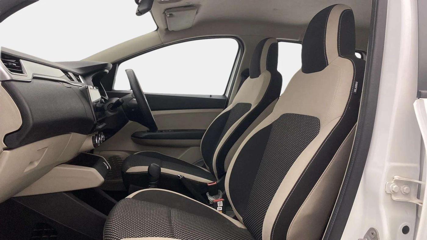 2022 Renault TRIBER RXZ AMT, Petrol, Automatic, 13,794 km, Right Side Front Door Cabin