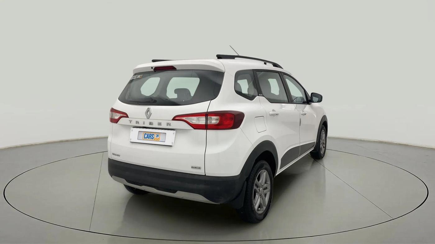 2022 Renault TRIBER RXZ AMT, Petrol, Automatic, 13,794 km, Right Back Diagonal