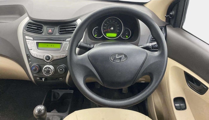 2014 Hyundai Eon MAGNA +, Petrol, Manual, 39,014 km, Steering Wheel Close Up