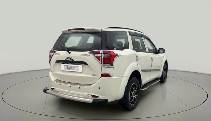 2018 Mahindra XUV500 W5, Diesel, Manual, 42,641 km, Right Back Diagonal