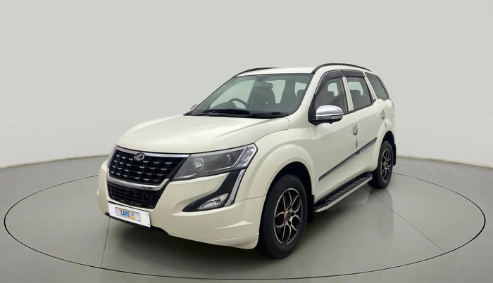 2018 Mahindra XUV500 W5, Diesel, Manual, 42,641 km, Left Front Diagonal