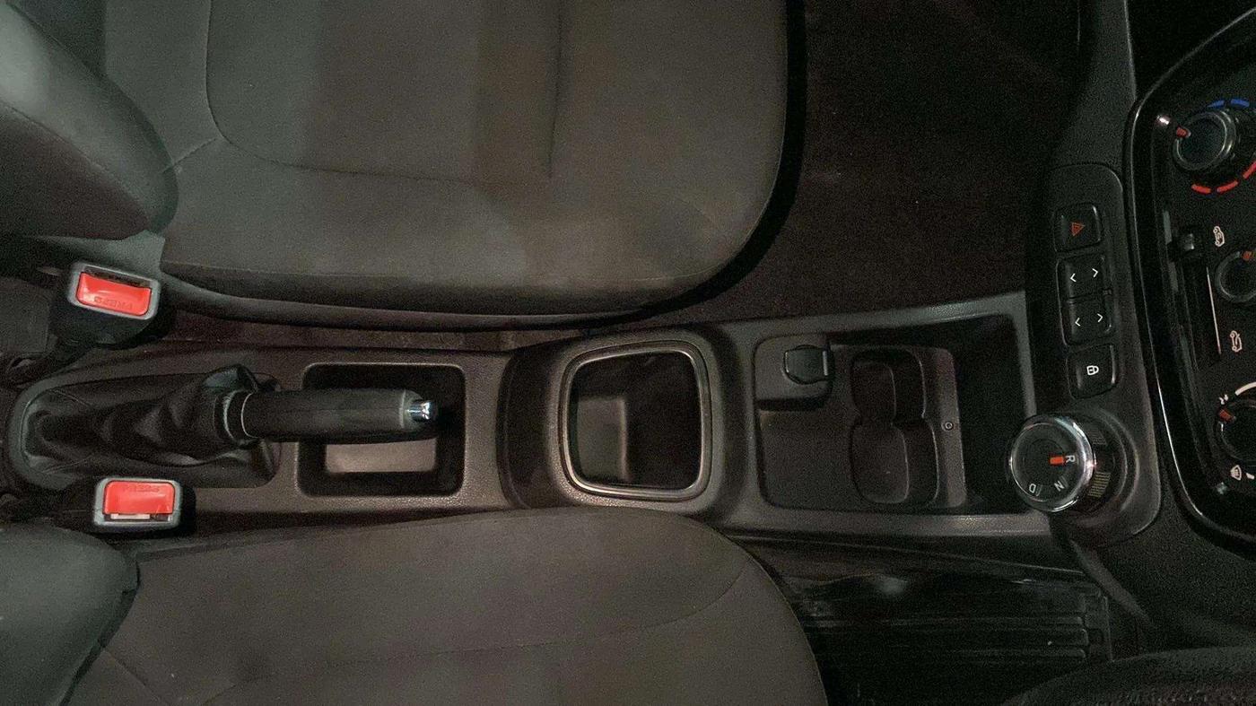 2019 Renault Kwid RXT 1.0 AMT (O), Petrol, Automatic, 50,207 km, Gear Lever