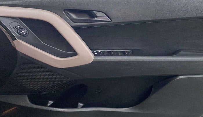 2018 Hyundai Creta E PLUS 1.6 PETROL, Petrol, Manual, 54,043 km, Driver Side Door Panels Control