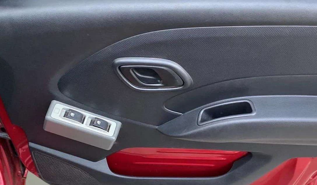 2018 Datsun Redi Go A, Petrol, Manual, 37,195 km, Driver Side Door Panels Control