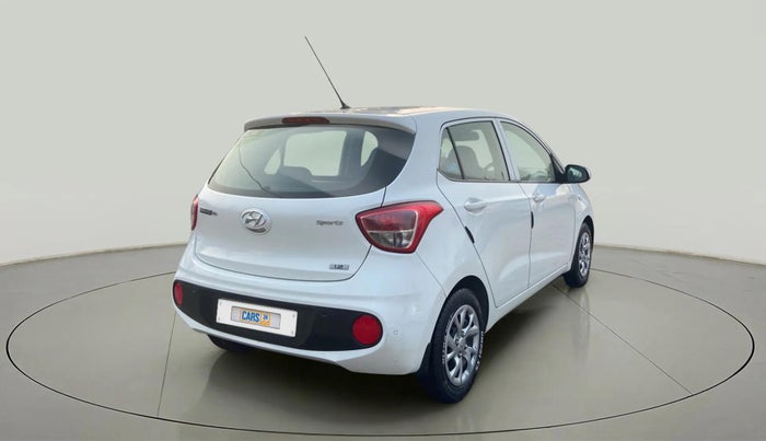 2017 Hyundai Grand i10 SPORTZ 1.2 KAPPA VTVT, CNG, Manual, 56,349 km, Right Back Diagonal