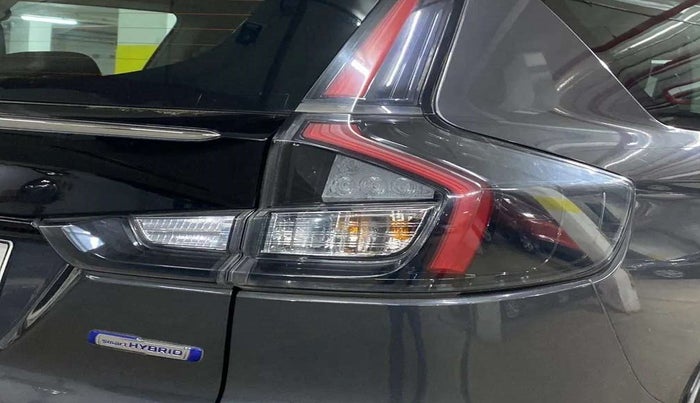 2022 Maruti XL6 ALPHA PLUS AT, Petrol, Automatic, 22,569 km, Right tail light - Minor damage