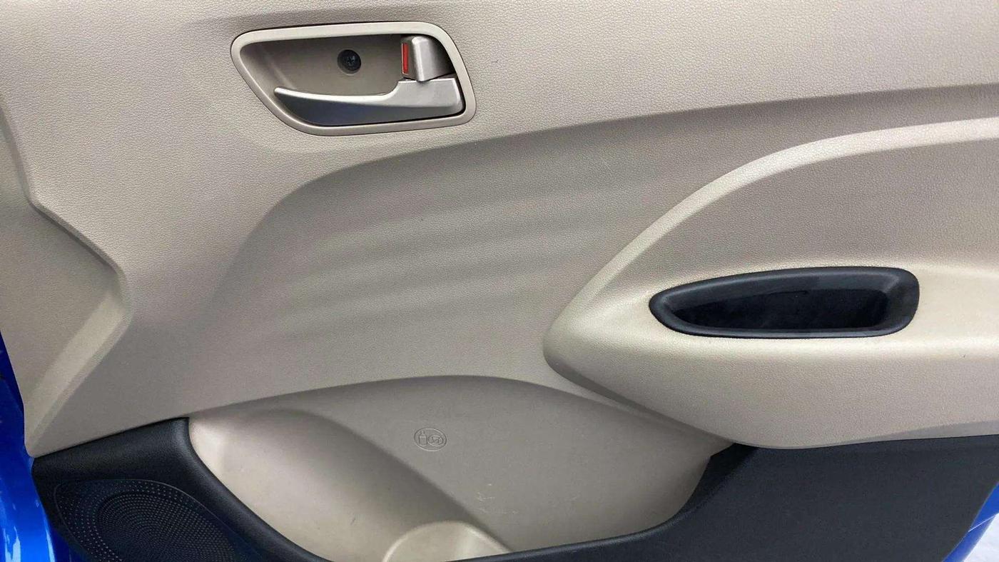 2019 Hyundai NEW SANTRO MAGNA, Petrol, Manual, 50,885 km, Driver Side Door Panels Control