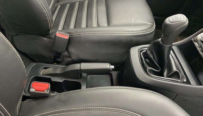 2023 Tata PUNCH PURE MT, Petrol, Manual, 9,604 km, Gear Lever