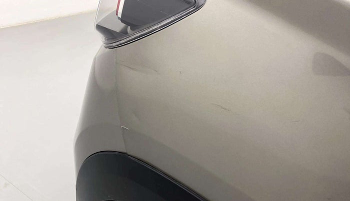 2018 Mahindra KUV 100 NXT K2 P 6 STR, Petrol, Manual, 75,009 km, Right quarter panel - Minor scratches