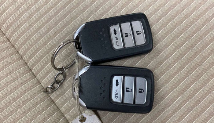 2019 Honda Amaze 1.2L I-VTEC VX, Petrol, Manual, 70,021 km, Key Close Up