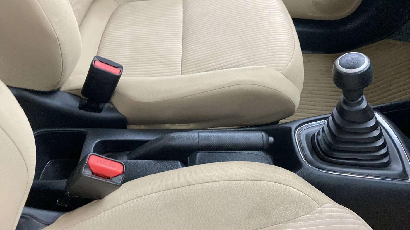 2019 Honda Amaze 1.2L I-VTEC VX, Petrol, Manual, 70,021 km, Gear Lever