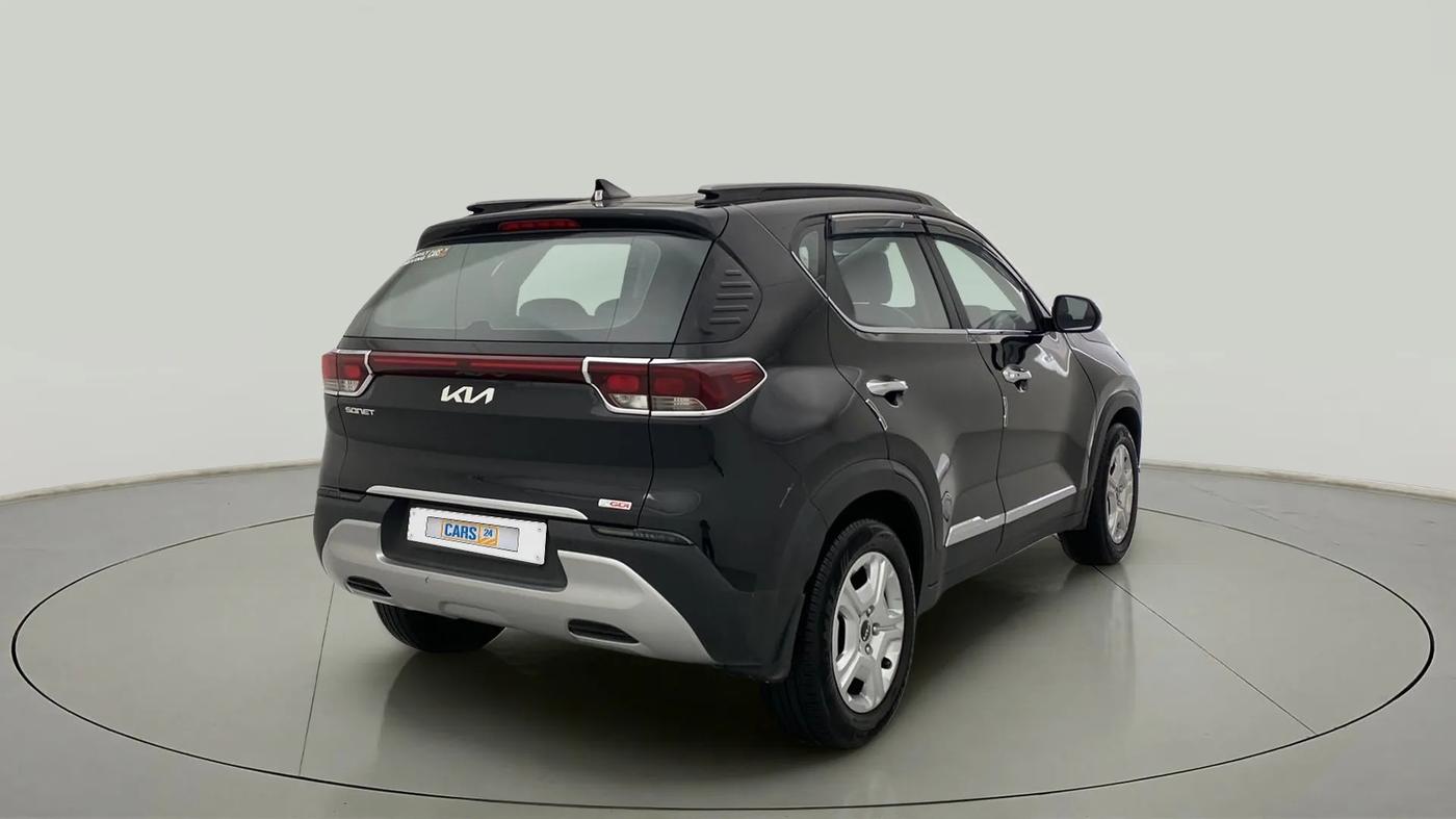 2023 KIA SONET HTK PLUS 1.0 IMT, CNG, Manual, 11,332 km, Right Back Diagonal