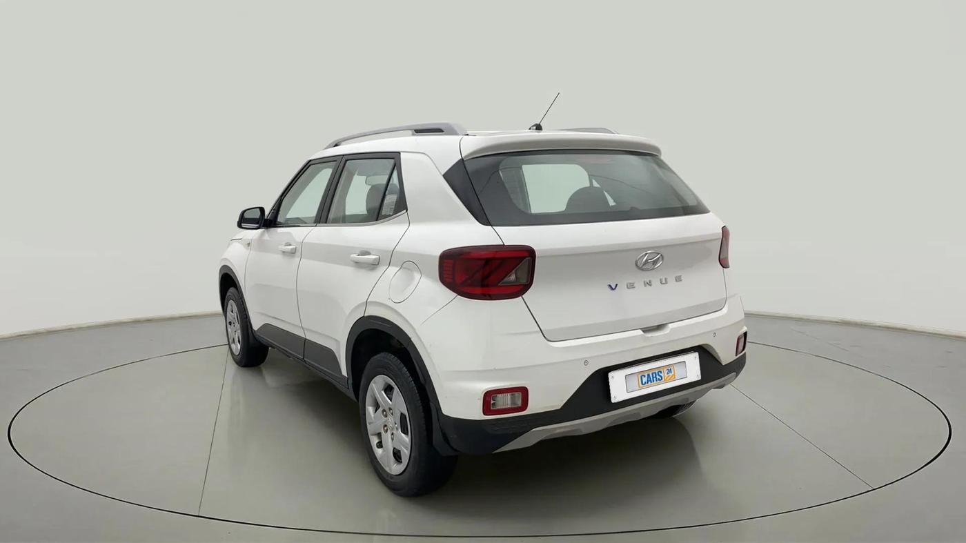 2020 Hyundai VENUE S 1.2, Petrol, Manual, 46,462 km, Left Back Diagonal