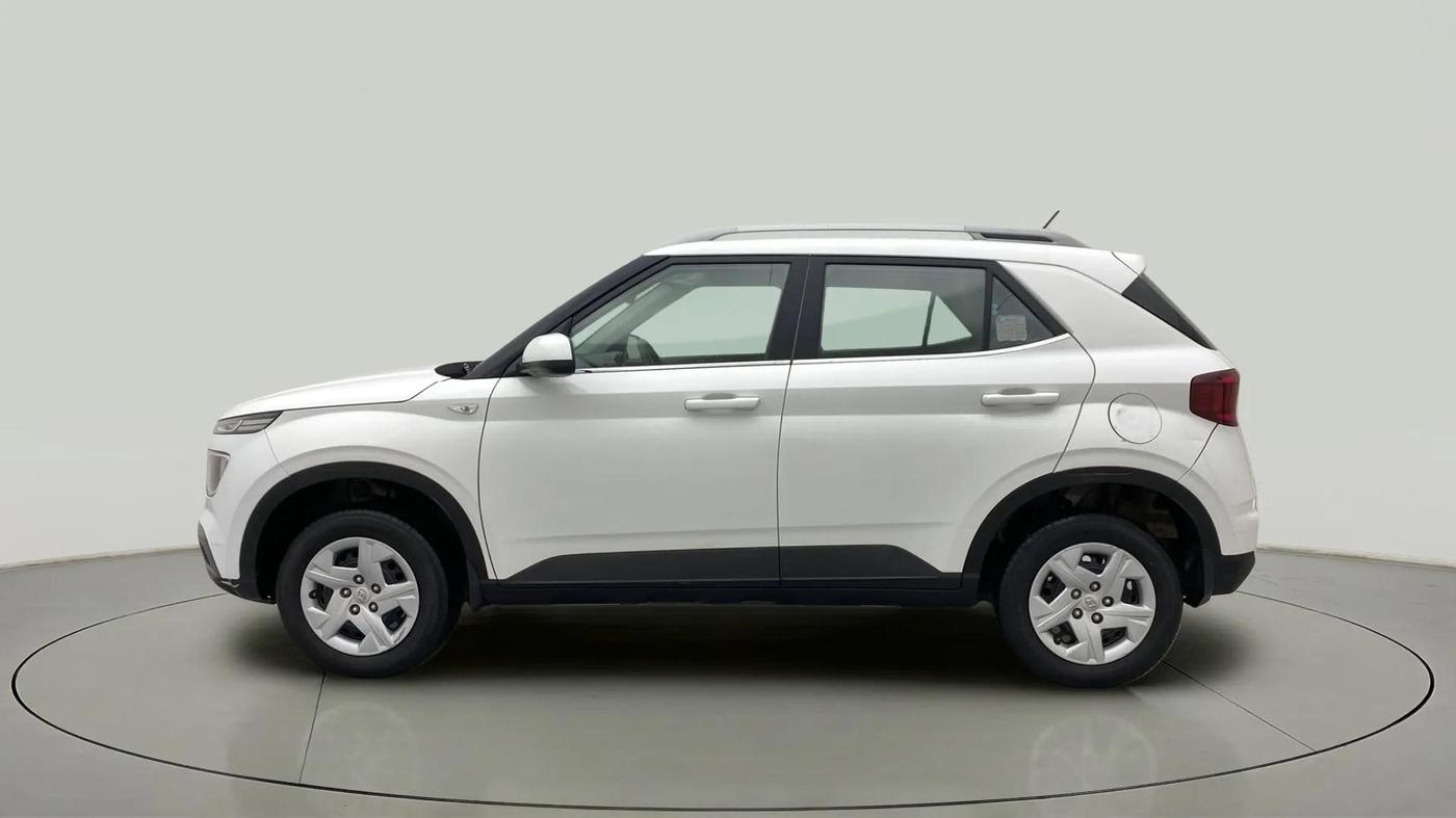2020 Hyundai VENUE S 1.2, Petrol, Manual, 46,462 km, Left Side