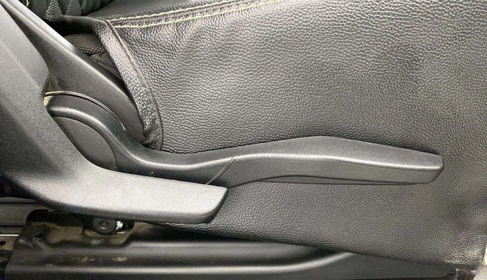 2020 Maruti Baleno ZETA PETROL 1.2, CNG, Manual, 64,152 km, Driver Side Adjustment Panel