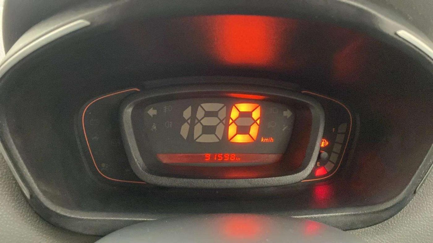 2016 Renault Kwid RXT 0.8, Petrol, Manual, 91,557 km, Odometer Image