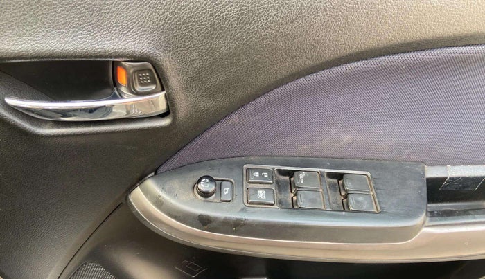2019 Maruti Baleno DELTA PETROL 1.2, Petrol, Manual, 27,859 km, Driver Side Door Panels Control