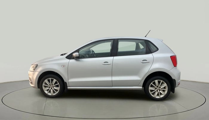 2015 Volkswagen Polo HIGHLINE1.2L, Petrol, Manual, 32,325 km, Left Side