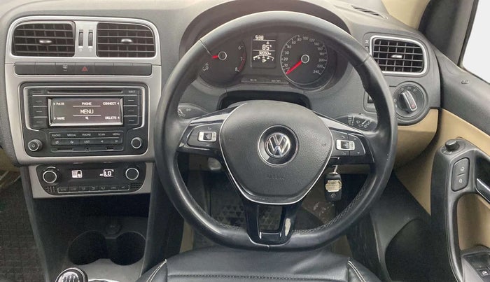 2015 Volkswagen Polo HIGHLINE1.2L, Petrol, Manual, 32,325 km, Steering wheel - Sound system control not functional