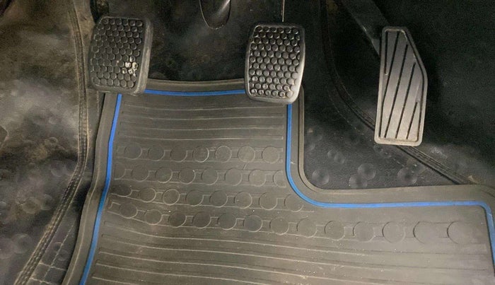 2018 Maruti Alto 800 VXI, Petrol, Manual, 77,963 km, Pedals