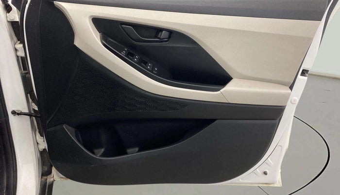 2021 Hyundai Creta E 1.5 PETROL, Petrol, Manual, 23,012 km, Driver Side Door Panels Control