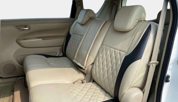 2017 Maruti Ertiga ZDI + SHVS, Diesel, Manual, 54,893 km, Right Side Rear Door Cabin