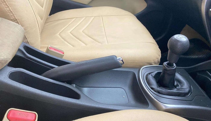 2014 Honda City 1.5L I-VTEC SV, Petrol, Manual, 80,298 km, Gear Lever