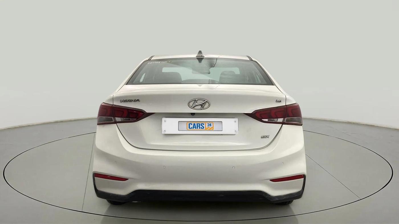 2018 Hyundai Verna 1.6 VTVT SX (O) AT, Petrol, Automatic, 97,468 km, Back/Rear