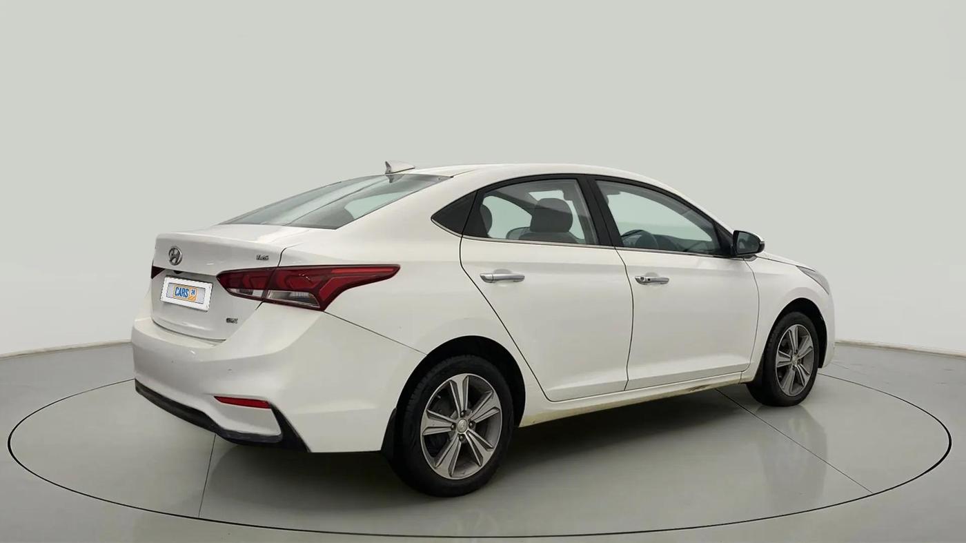 2018 Hyundai Verna 1.6 VTVT SX (O) AT, Petrol, Automatic, 97,468 km, Right Back Diagonal