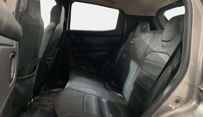 2017 Renault Kwid RXT 1.0 AMT (O), Petrol, Automatic, 63,629 km, Right Side Rear Door Cabin