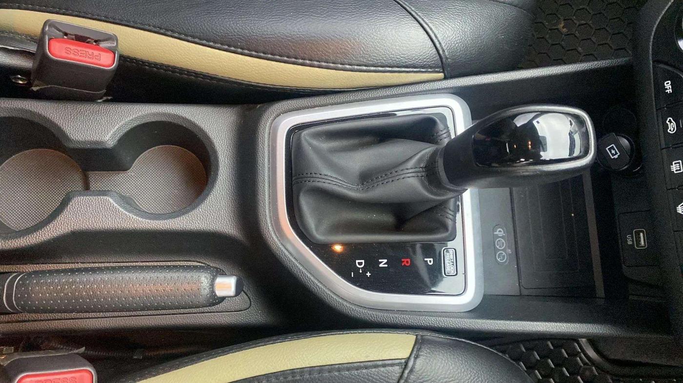 2019 Hyundai Creta SX AT 1.6 PETROL, Petrol, Automatic, 29,746 km, Gear Lever