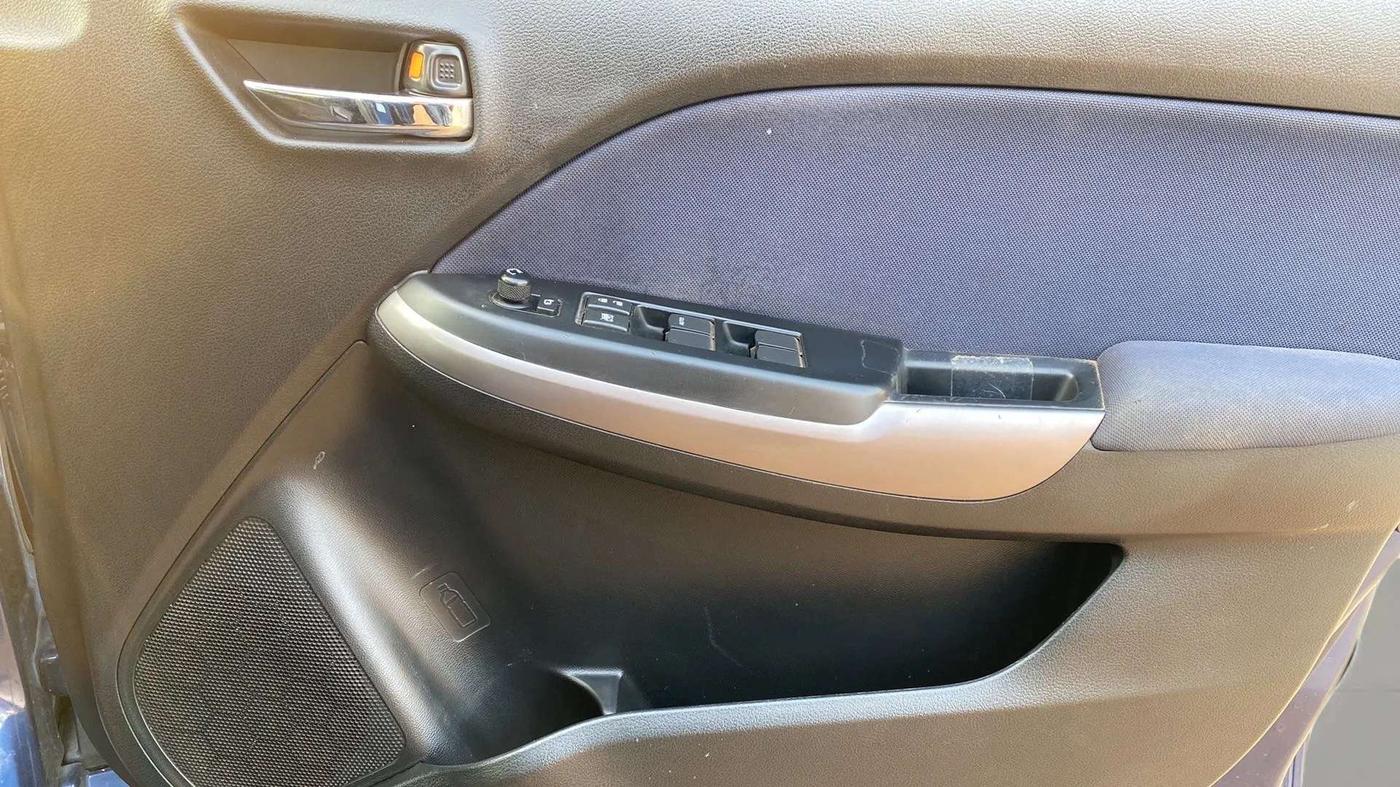 2019 Maruti Baleno ALPHA CVT PETROL 1.2, Petrol, Automatic, 88,035 km, Driver Side Door Panels Control