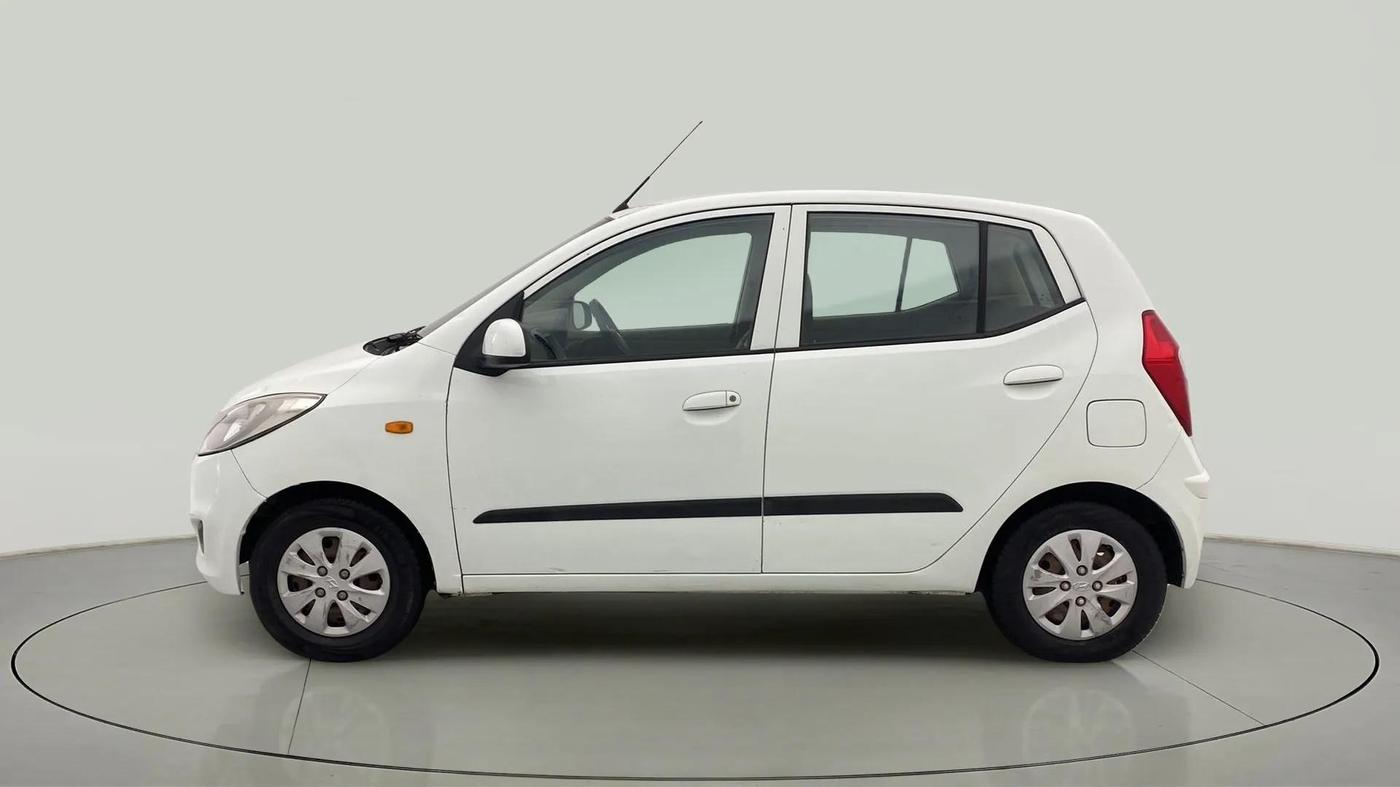 2013 Hyundai i10 MAGNA 1.1, CNG, Manual, 76,475 km, Left Side