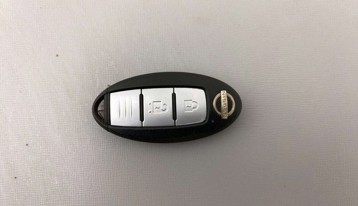 2021 Nissan MAGNITE XV MT, Petrol, Manual, 55,732 km, Key Close Up