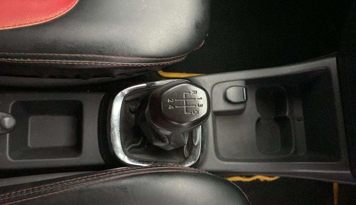 2016 Renault Kwid RXT 0.8, Petrol, Manual, 62,879 km, Gear Lever