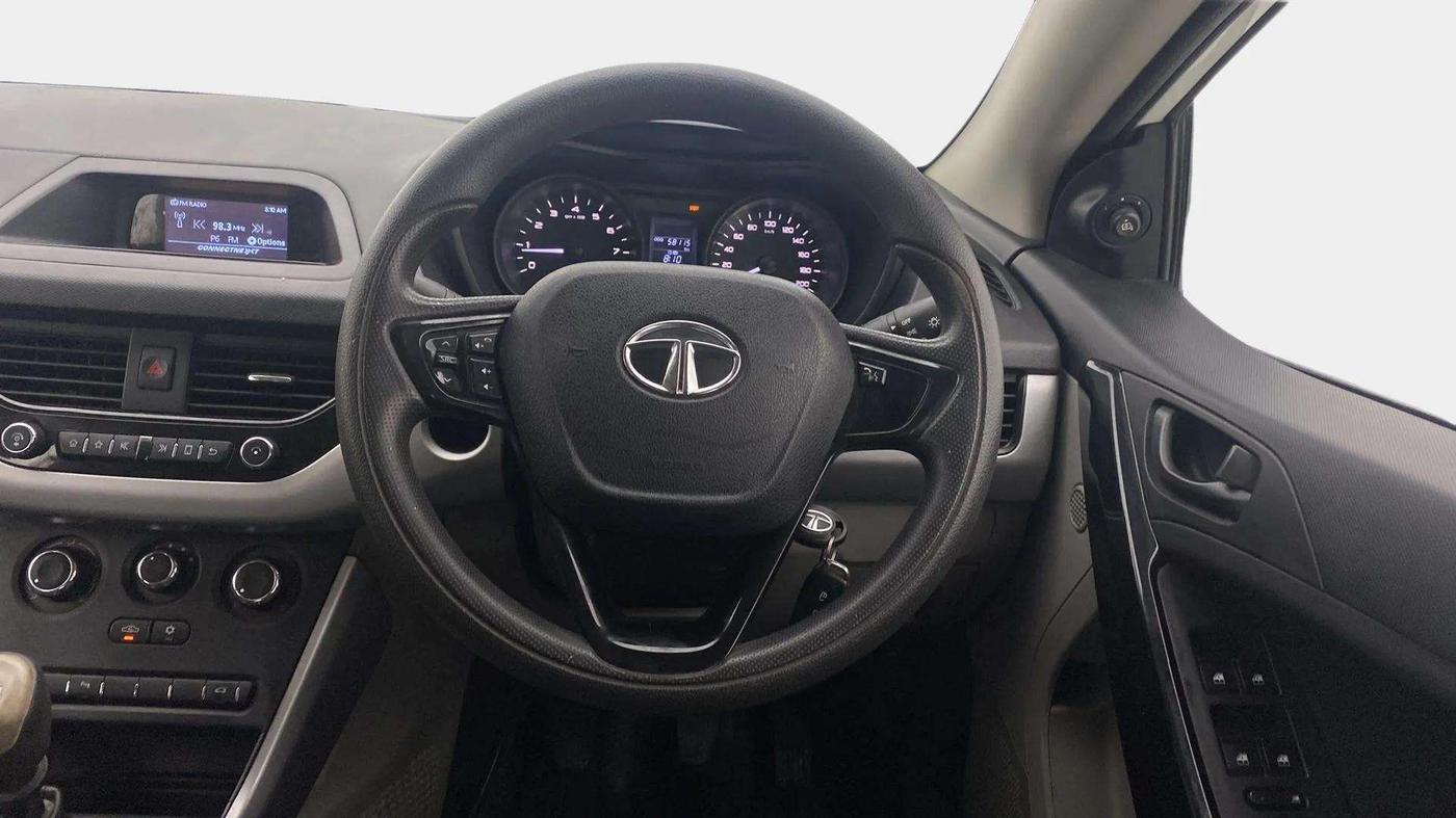 2018 Tata NEXON XM PETROL, Petrol, Manual, 58,162 km, Steering Wheel Close Up