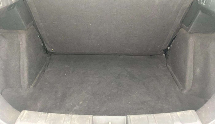 2018 Tata NEXON XM PETROL, Petrol, Manual, 58,162 km, Boot Inside