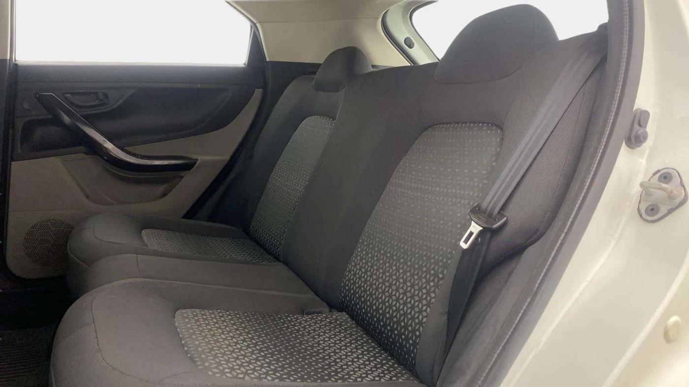 2018 Tata NEXON XM PETROL, Petrol, Manual, 58,162 km, Right Side Rear Door Cabin