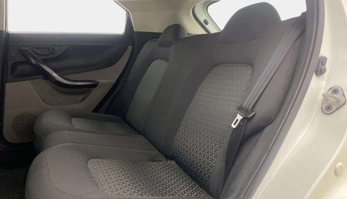 2018 Tata NEXON XM PETROL, Petrol, Manual, 58,162 km, Right Side Rear Door Cabin