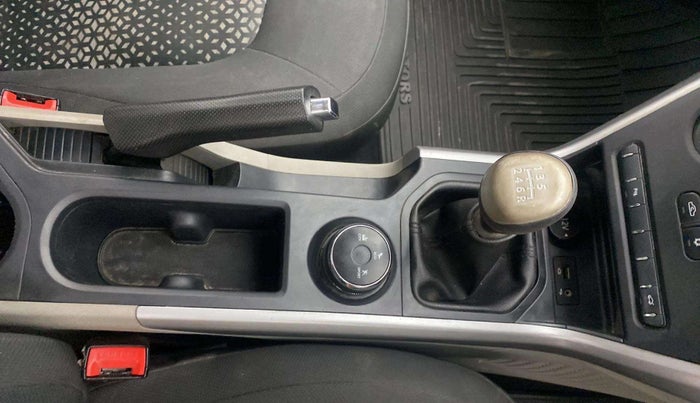 2018 Tata NEXON XM PETROL, Petrol, Manual, 58,162 km, Gear Lever
