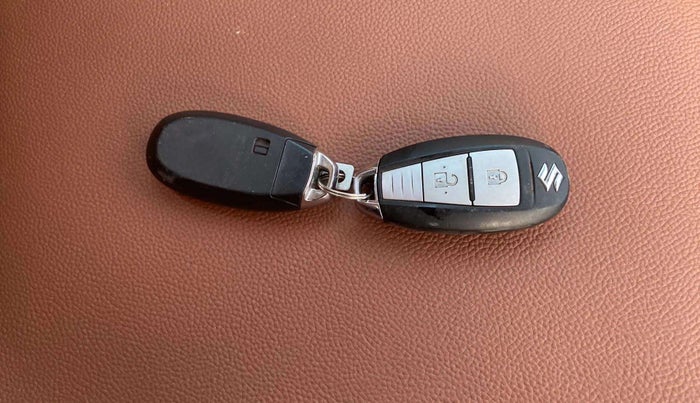 2018 Maruti Baleno ZETA PETROL 1.2, Petrol, Manual, 51,947 km, Key Close Up