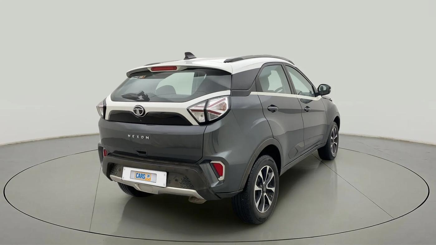 2020 Tata NEXON XZA PLUS (O) PETROL DUAL TONE, Petrol, Automatic, 29,419 km, Right Back Diagonal
