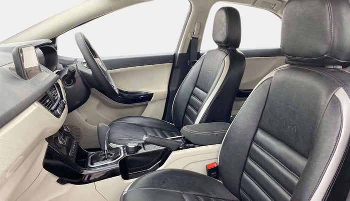 2020 Tata NEXON XZA PLUS (O) PETROL DUAL TONE, Petrol, Automatic, 29,419 km, Right Side Front Door Cabin