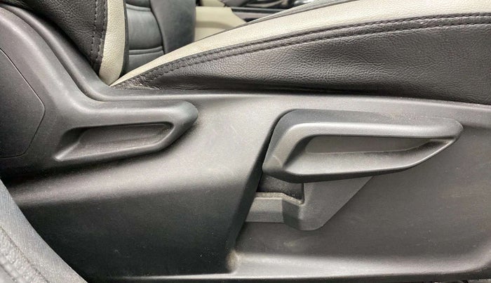 2020 Tata NEXON XZA PLUS (O) PETROL DUAL TONE, Petrol, Automatic, 29,419 km, Driver Side Adjustment Panel